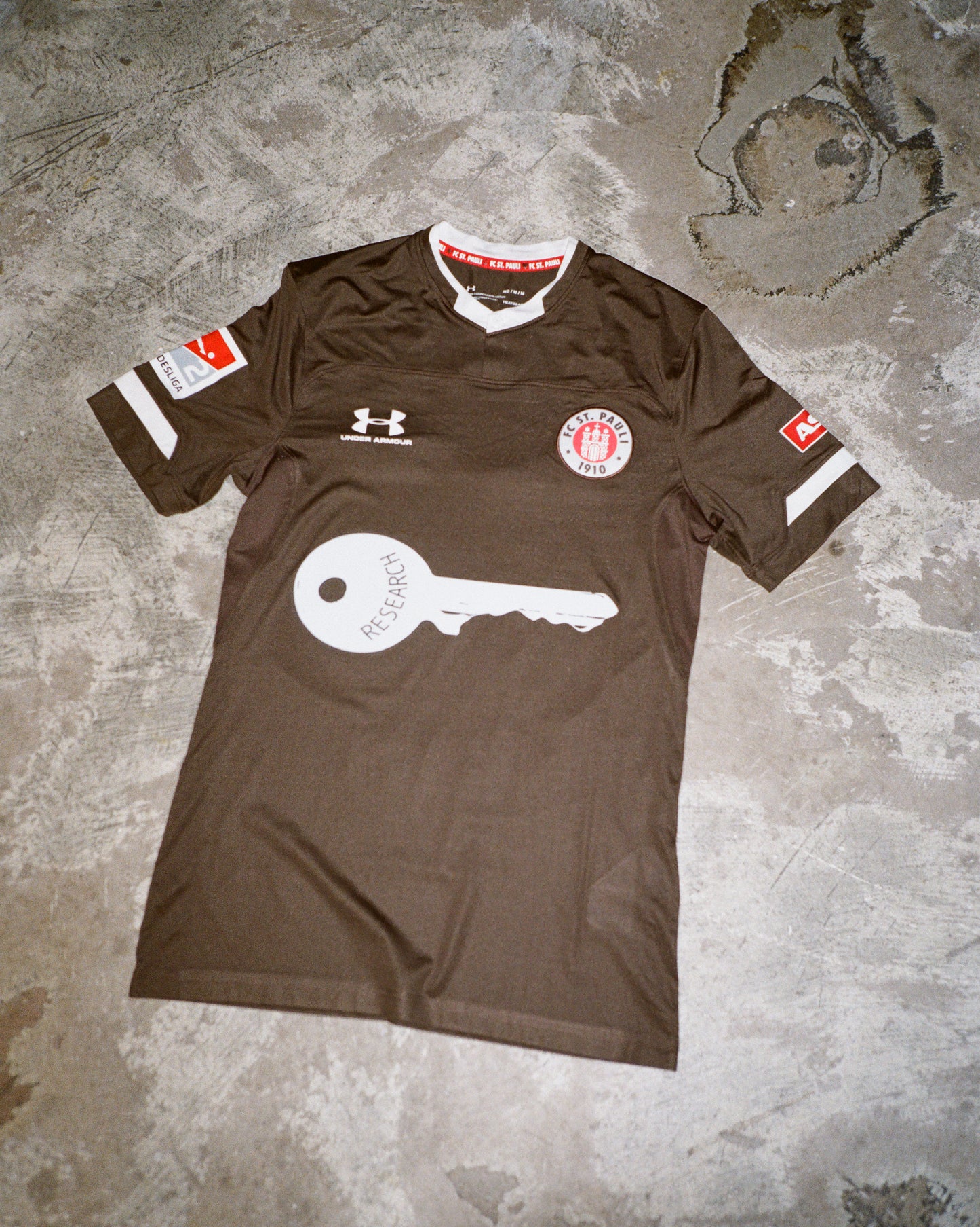 FC ST.PAULI "RESEARCH IS KEY" TRIKOT 14/15 PRINT BUNDLE